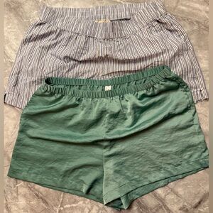 Set of 2 shorts - Universal Thread & Auden Green and Striped Women's Shorts